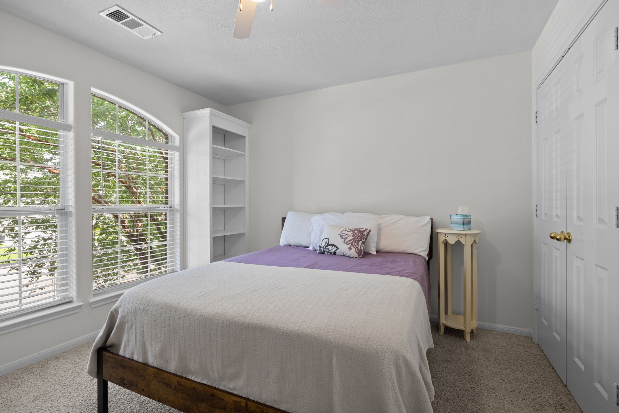 19114 Emory Trail Spring, TX 77388 - Photo 35 of 44 a bedroom with a bed next to a window