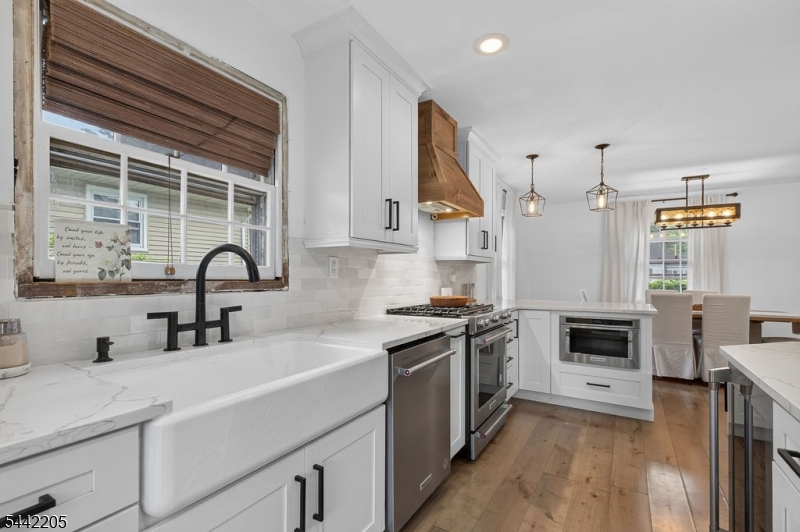 2160 Raritan Road Scotch Plains, NJ 07076 - Photo 16 of 33