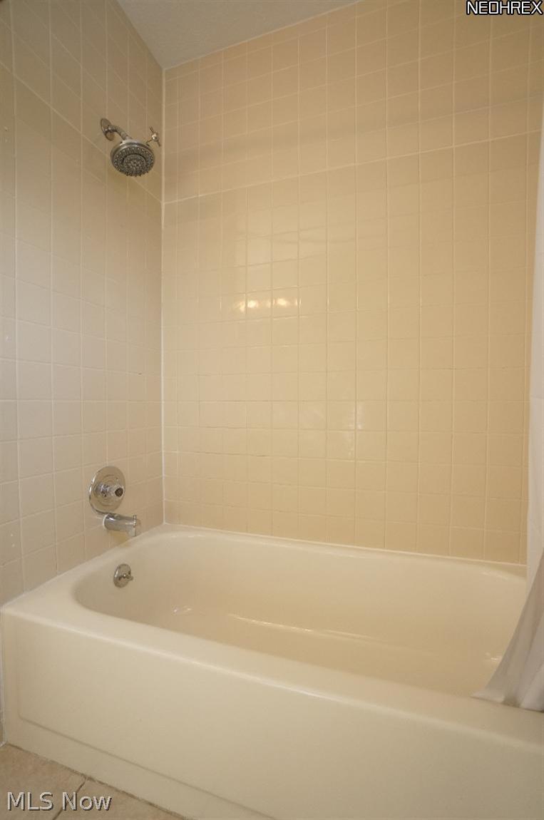 1477 Rydalmount Road Cleveland, OH 44118 - Photo 19 of 25