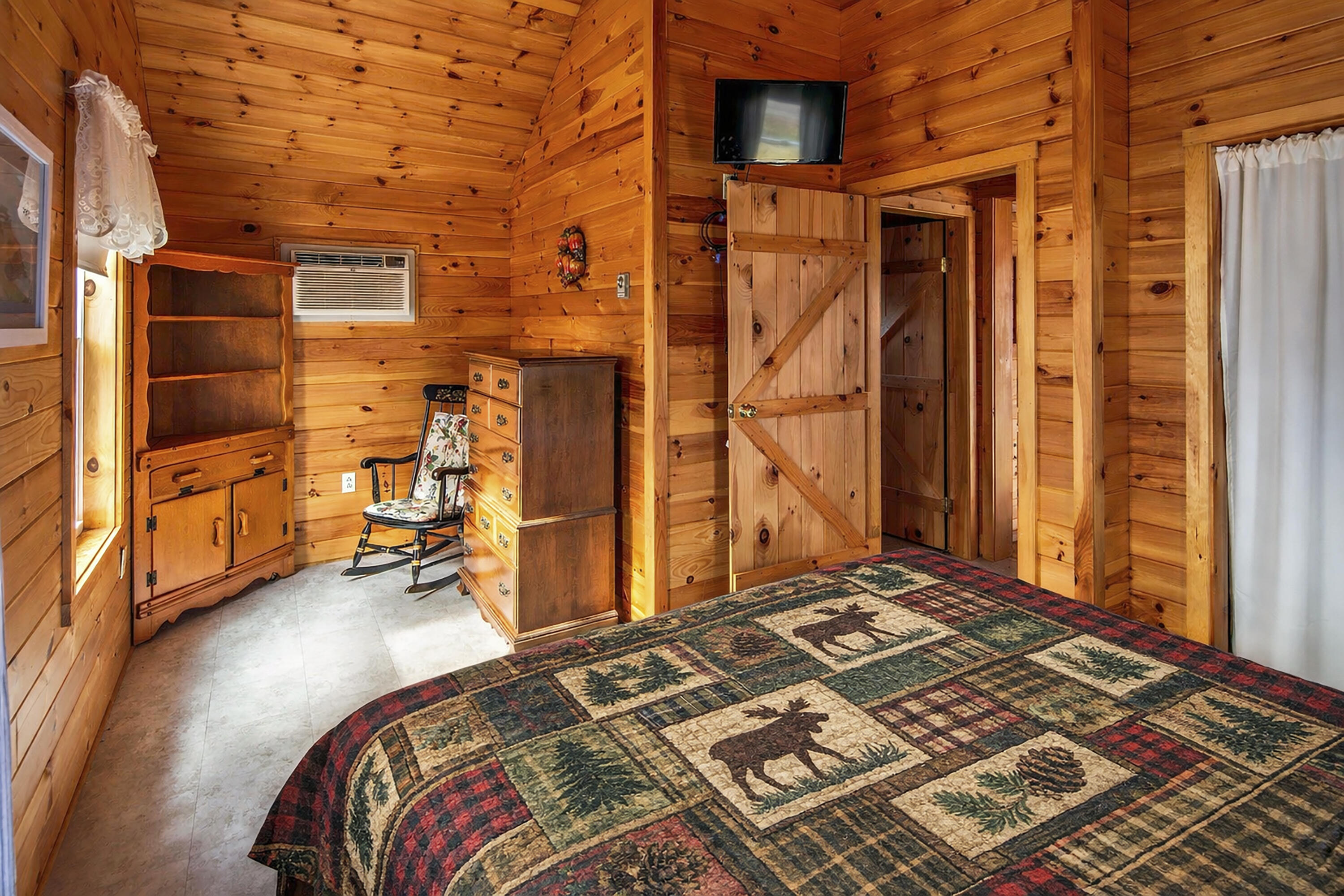 4 Sarah Lane Standish, ME 04084 - Photo 11 of 40 4-sarah-lane-standish-11