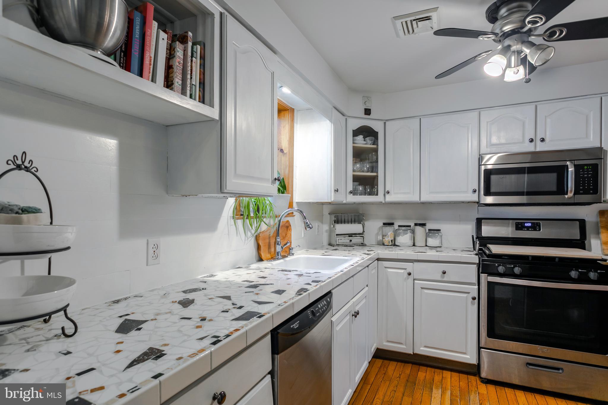 228 Kenmore Road Havertown, PA 19083 - Photo 11 of 30