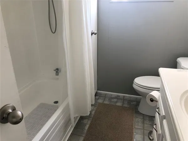 $2,400 | 4903 2nd B Street East, Bradenton, FL 34203