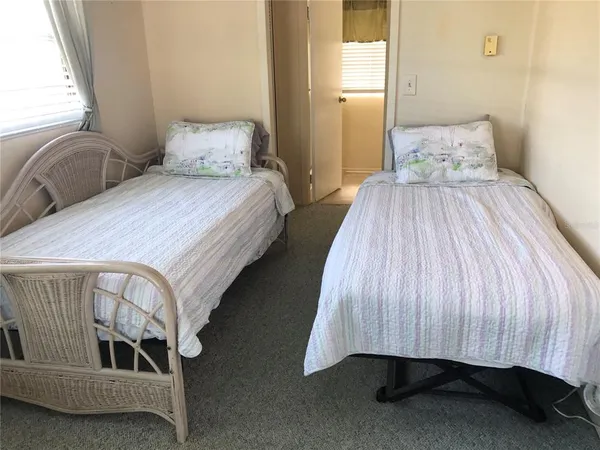 $2,400 | 4903 2nd B Street East, Bradenton, FL 34203