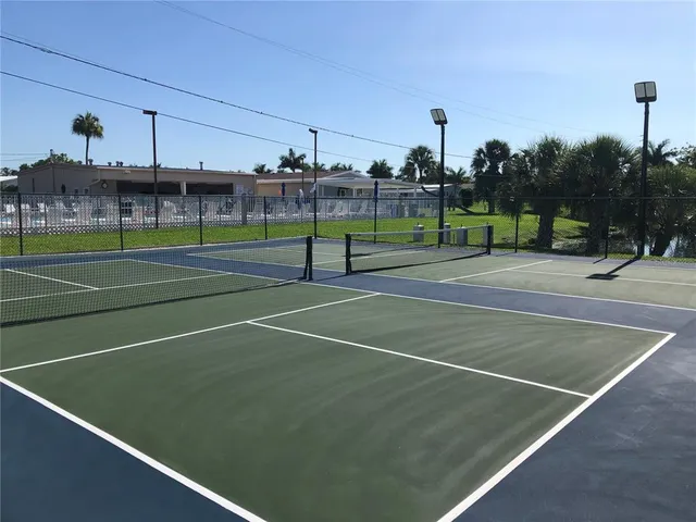 $2,400 | 4903 2nd B Street East, Bradenton, FL 34203