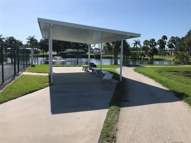 $2,400 | 4903 2nd B Street East, Bradenton, FL 34203