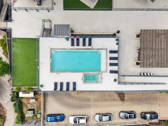 $440,000 | 1001 Belleview Street, Unit 708, Dallas, TX 75215