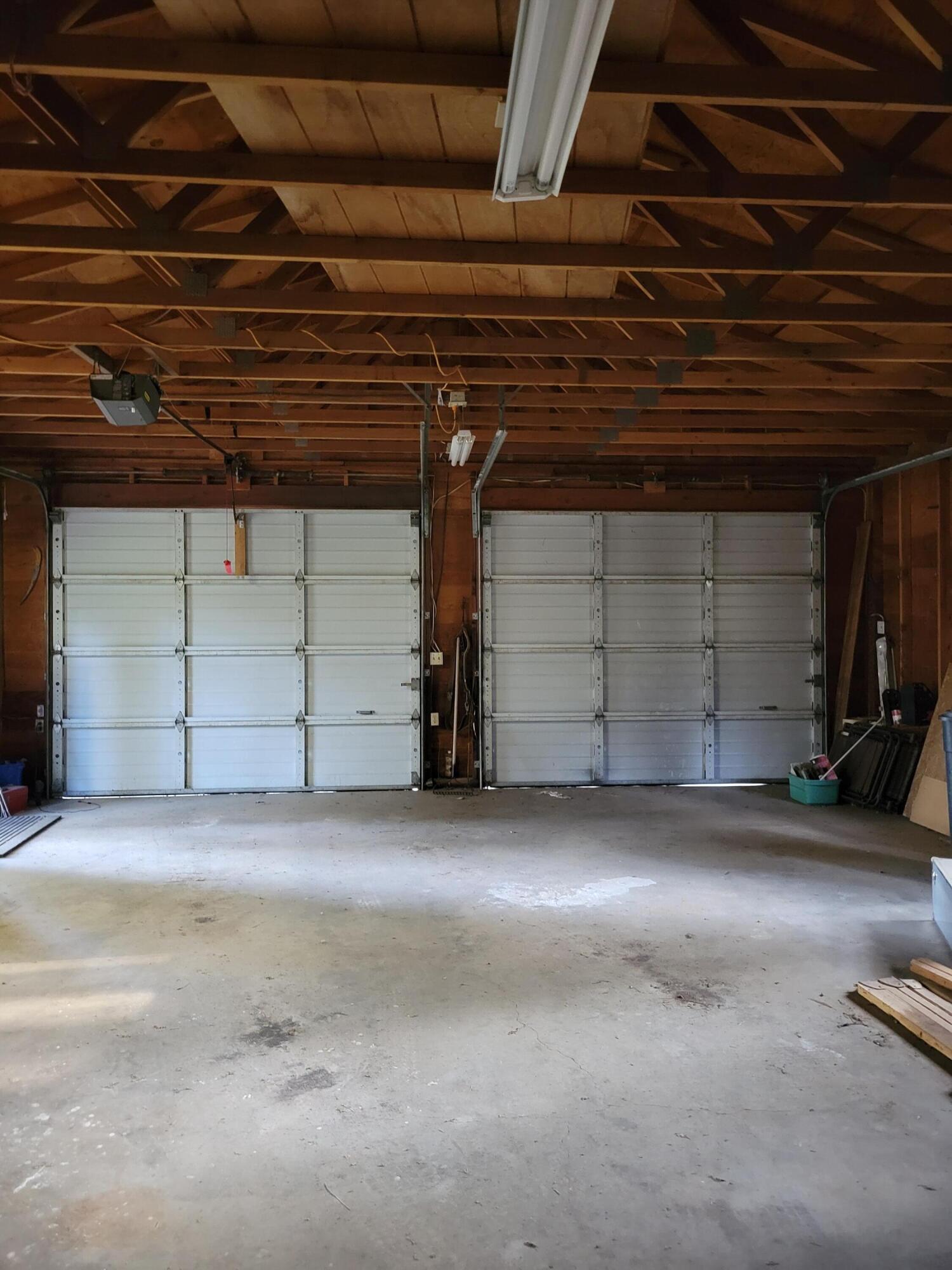 17411 Freight Rd Lane Klamath Falls, OR 97601 - Photo 8 of 19 InsideShop