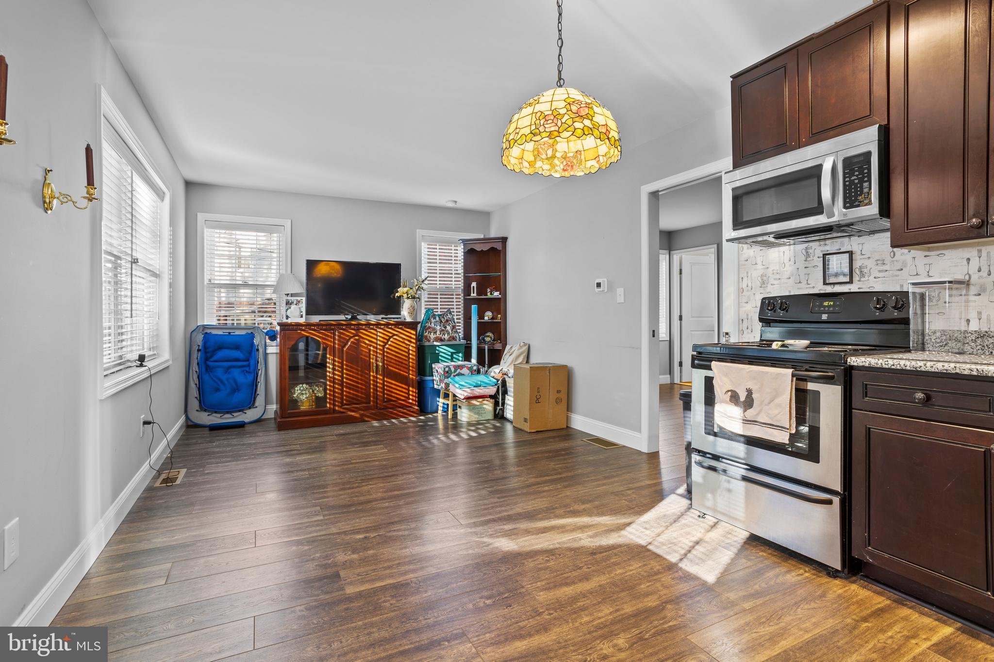 610 Hey Lane Springfield, PA 19064 - Photo 6 of 32