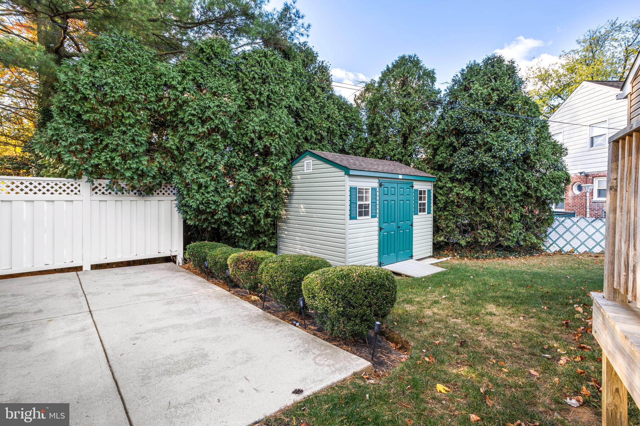 610 Hey Lane Springfield, PA 19064 - Photo 8 of 32