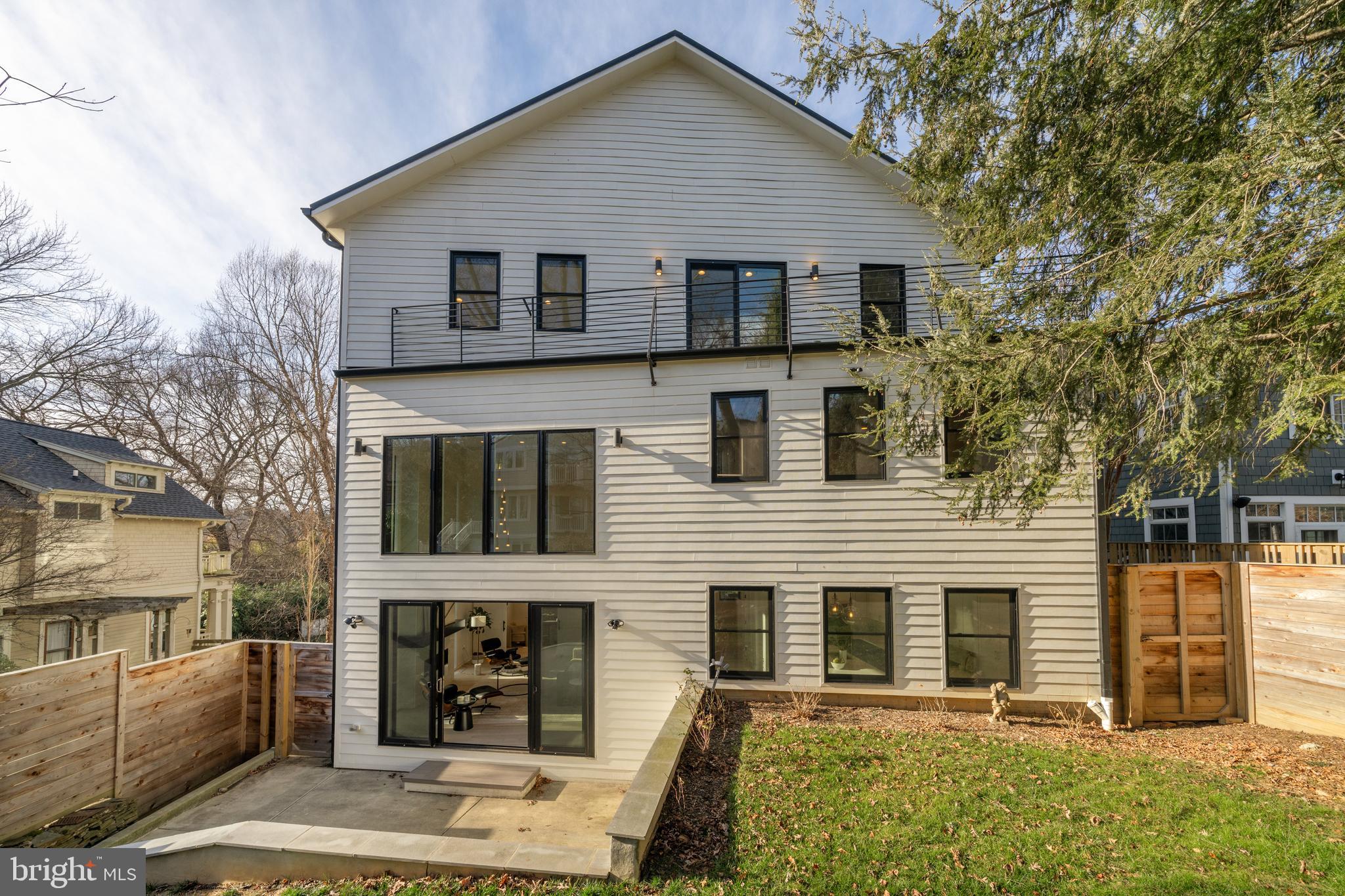 4913 Sherier Place Northwest Washington, DC 20016 - Photo 33 of 37