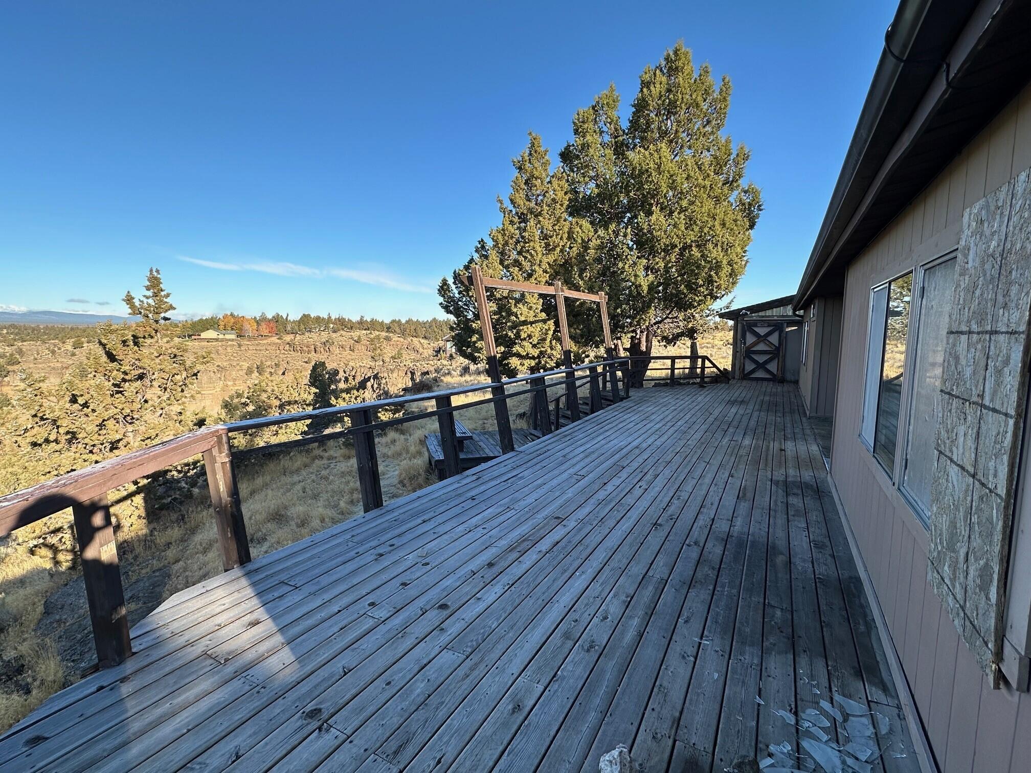 10421 Southwest Shad Road Terrebonne, OR 97760 - Photo 12 of 24 Rear Deck