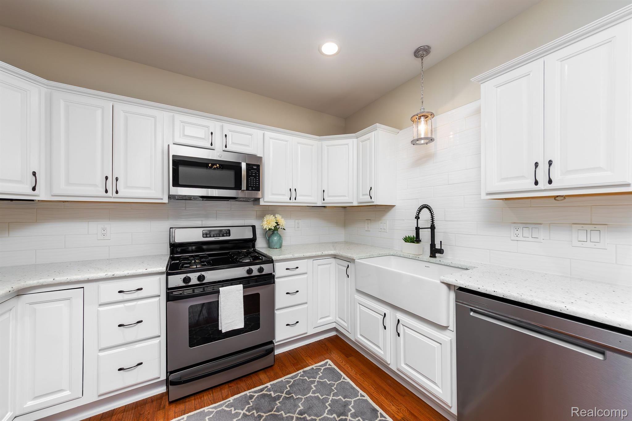 210 George Howell, MI 48843 - Photo 14 of 30 Gallery Image 14