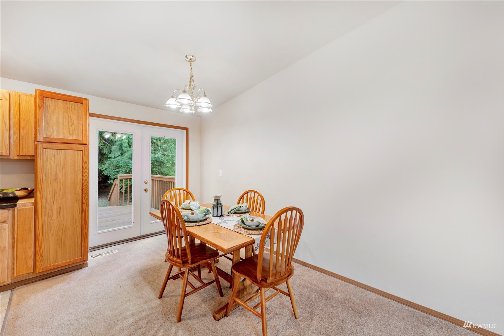 6783 Holst Road Clinton, WA 98236 - Photo 8 of 27 Gallery Image 8