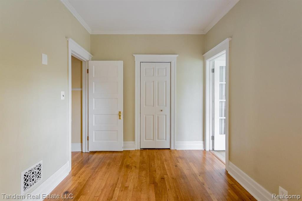80 Hague Street Detroit, MI 48202 - Photo 27 of 40
