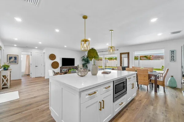 $3,700 | 4586 Ellwood Drive, Delray Beach, FL 33445