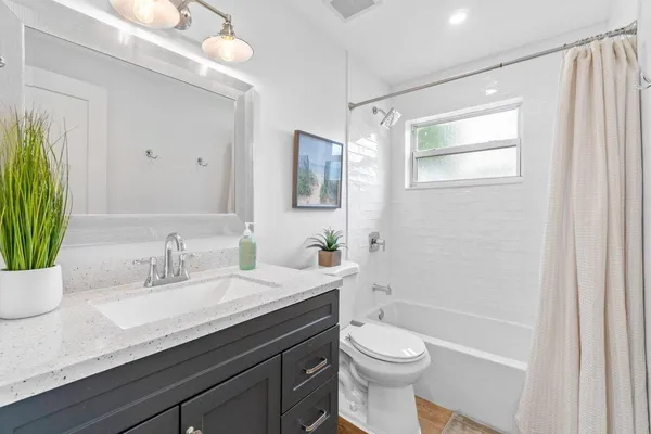 $3,700 | 4586 Ellwood Drive, Delray Beach, FL 33445