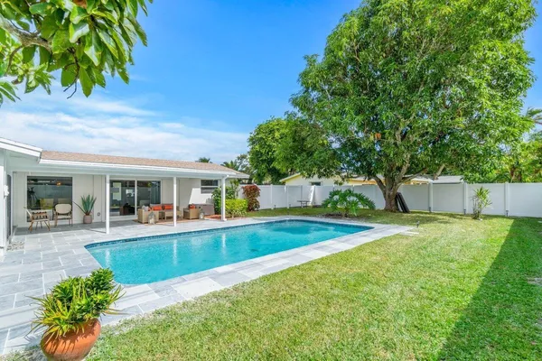 $3,700 | 4586 Ellwood Drive, Delray Beach, FL 33445