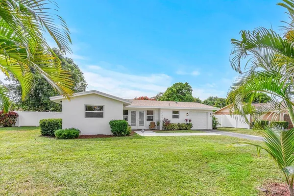 $3,700 | 4586 Ellwood Drive, Delray Beach, FL 33445