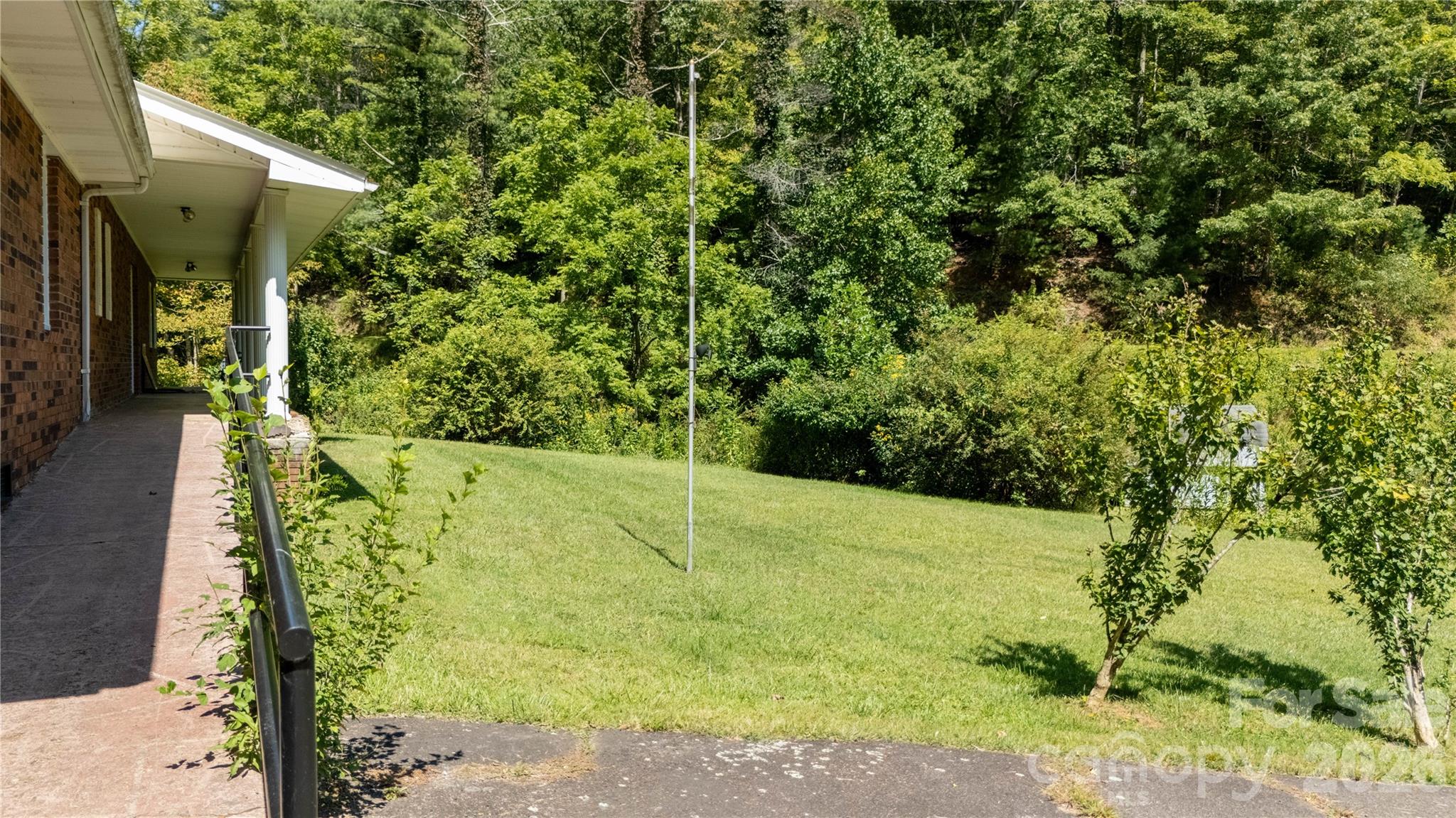 208 Murdock Road Bakersville, NC 28705 - Photo 34 of 46