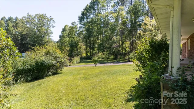 $397,900 | 208 Murdock Road, Bakersville, NC 28705