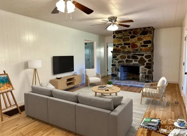 $397,900 | 208 Murdock Road, Bakersville, NC 28705