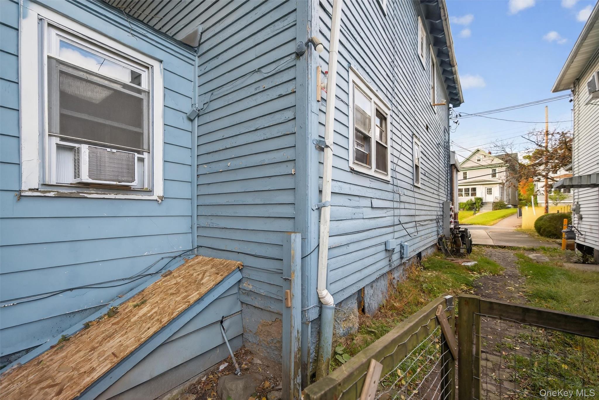 72 Wisner Avenue Newburgh, NY 12550 - Photo 18 of 19 a view of a house with a balcony