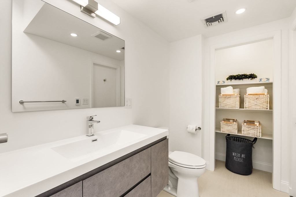 52 Clinton Road Brookline, MA 02445 - Photo 18 of 38