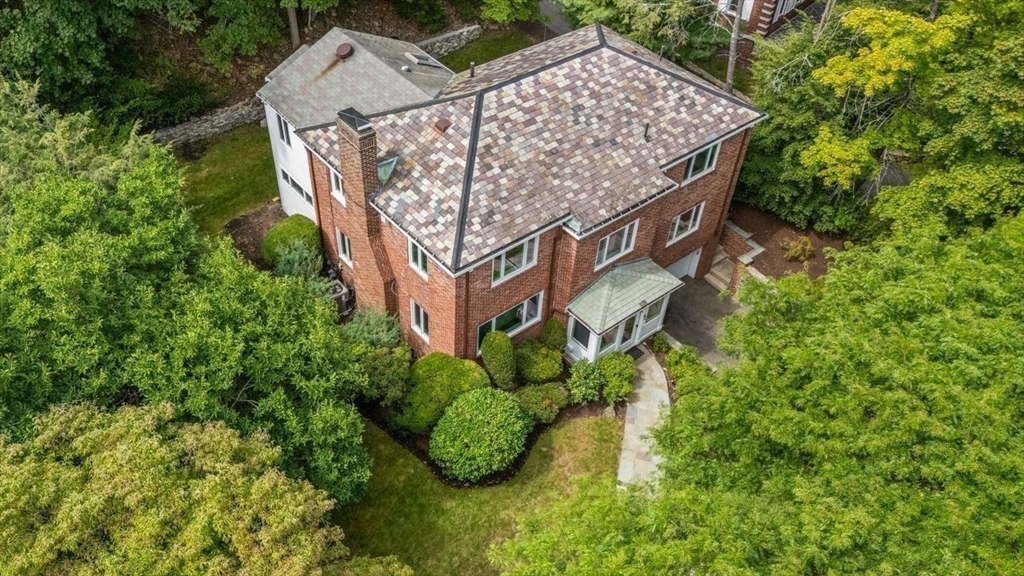 52 Clinton Road Brookline, MA 02445 - Photo 28 of 38