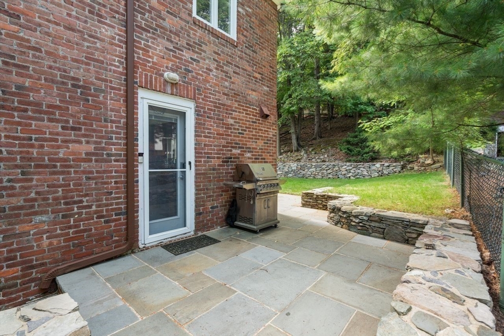 52 Clinton Road Brookline, MA 02445 - Photo 30 of 38