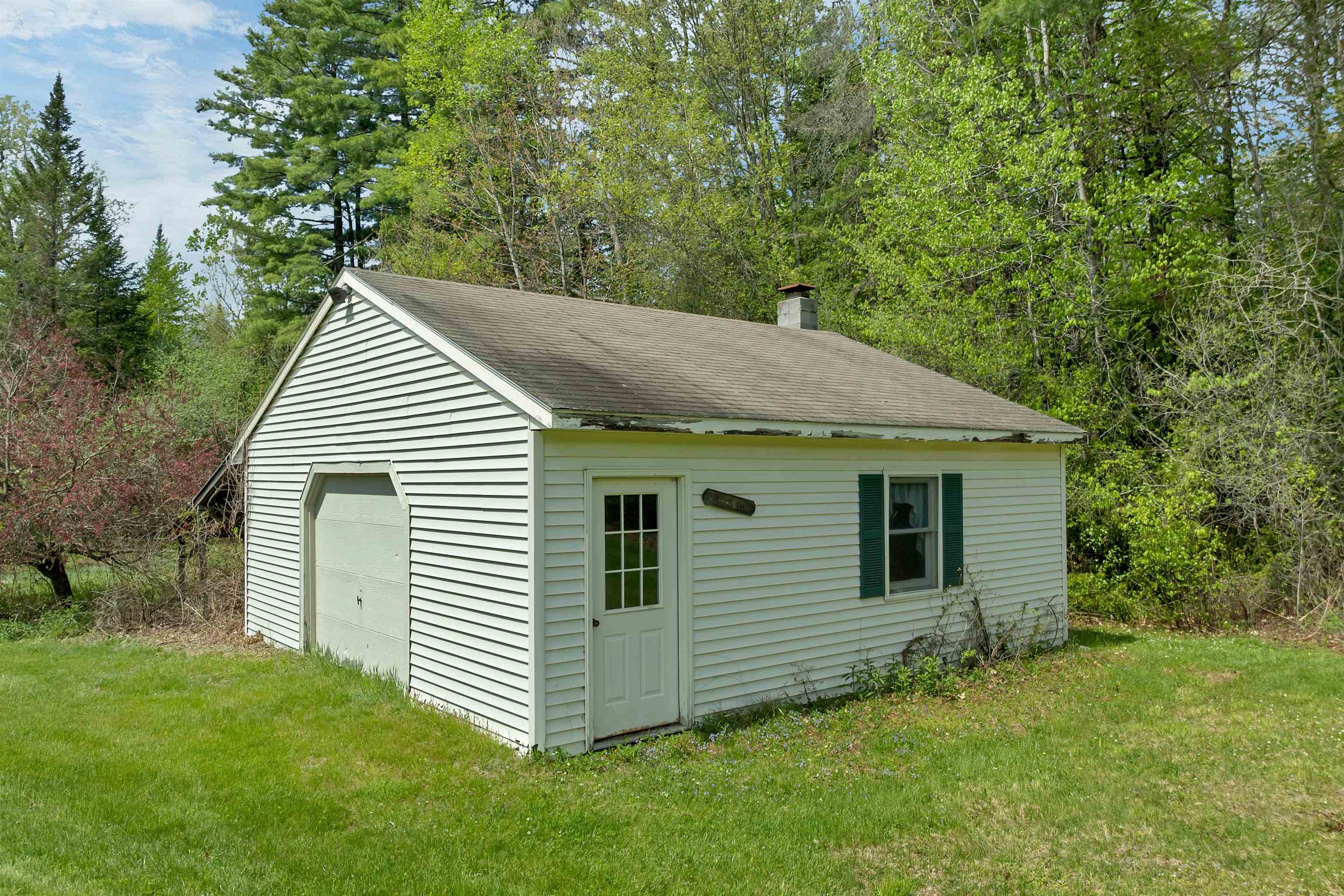 145 Turnpike Road Northfield, NH 03276 - Photo 16 of 58