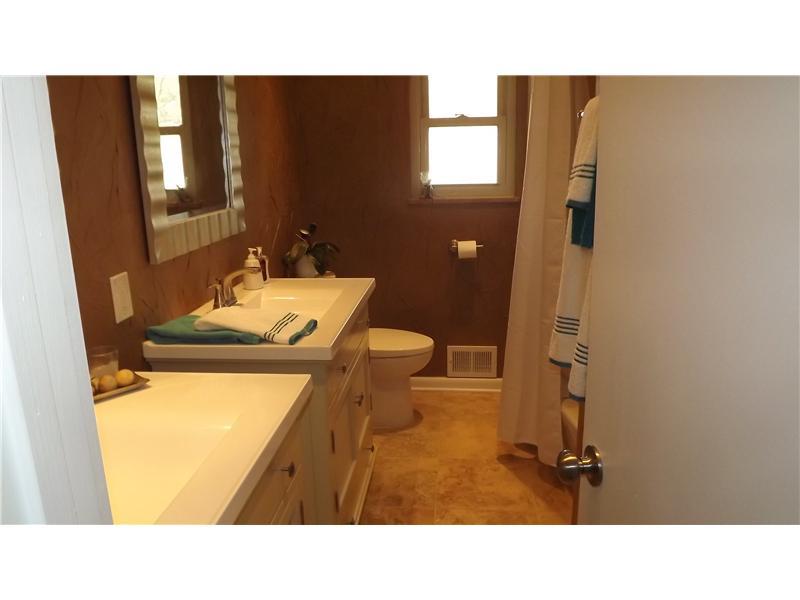 4810 Dickson Road Indianapolis, IN 46226 - Photo 14 of 18 Gallery Image 14