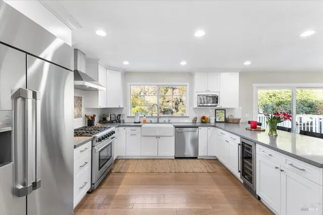 $1,525,000 | 10465 Pelham Drive, Windsor, CA 95492