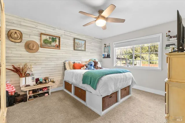 $1,525,000 | 10465 Pelham Drive, Windsor, CA 95492