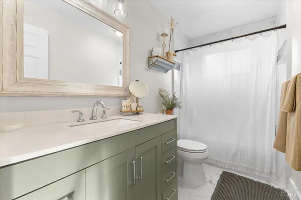 $1,525,000 | 10465 Pelham Drive, Windsor, CA 95492