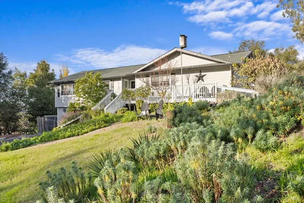 $1,525,000 | 10465 Pelham Drive, Windsor, CA 95492