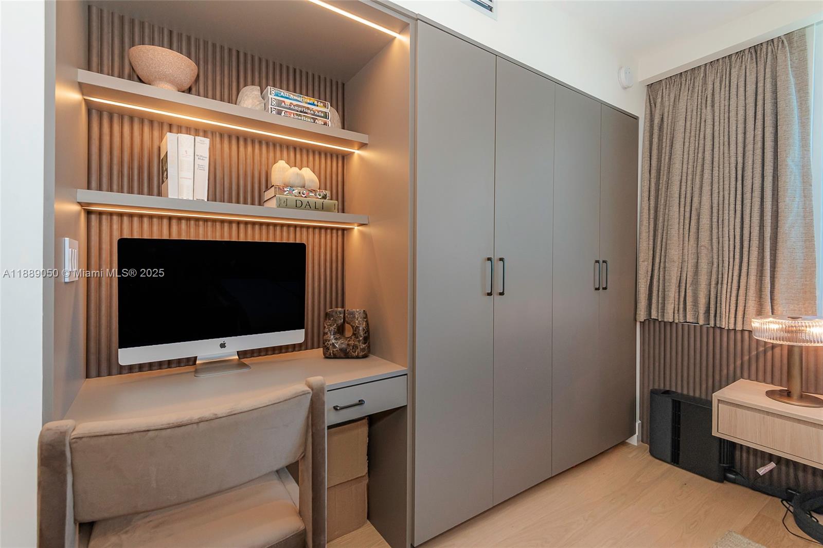 2301 Collins Avenue, Unit 1527 Miami Beach, FL 33139 - Photo 12 of 52