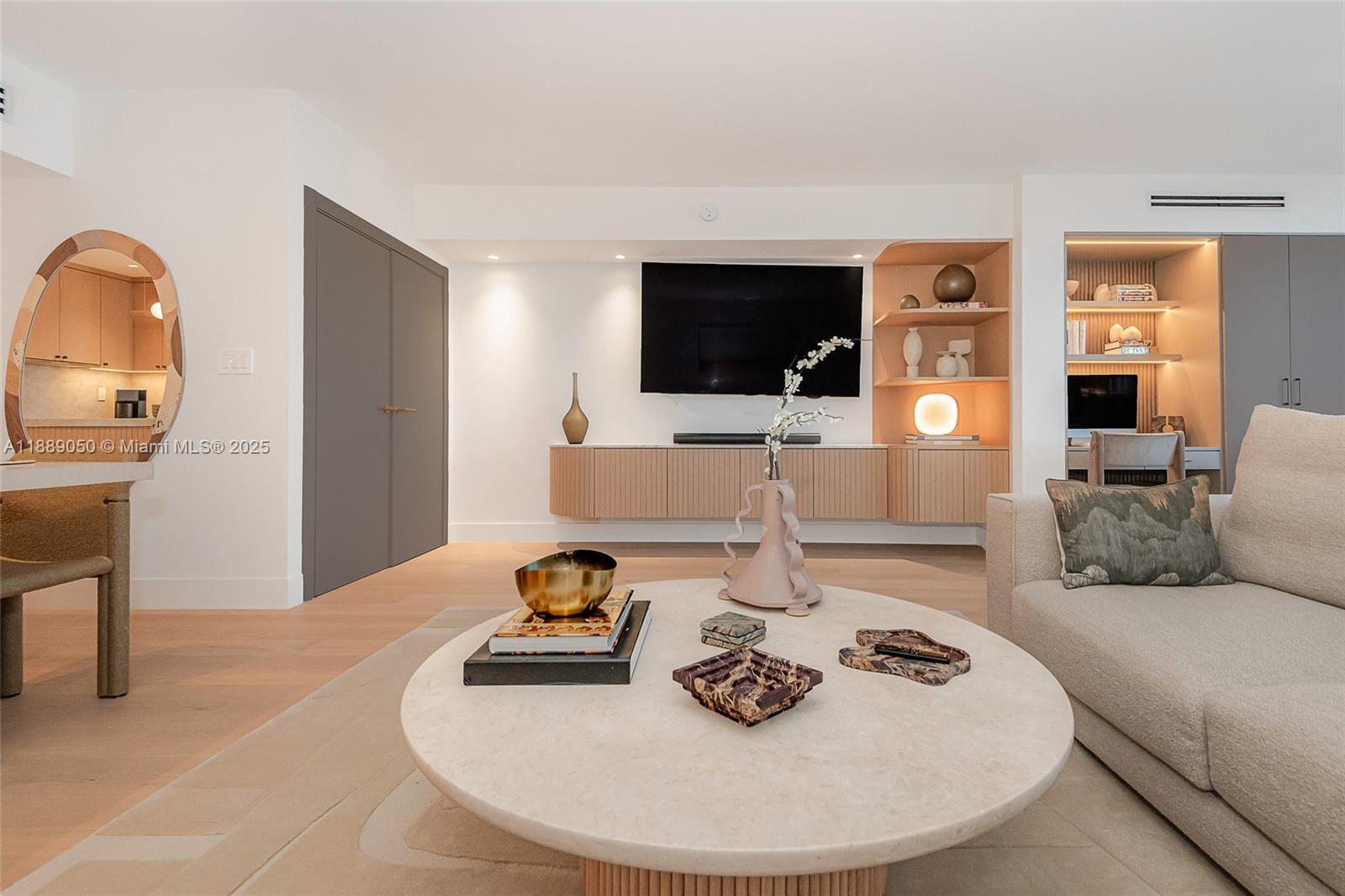 2301 Collins Avenue, Unit 1527 Miami Beach, FL 33139 - Photo 16 of 52