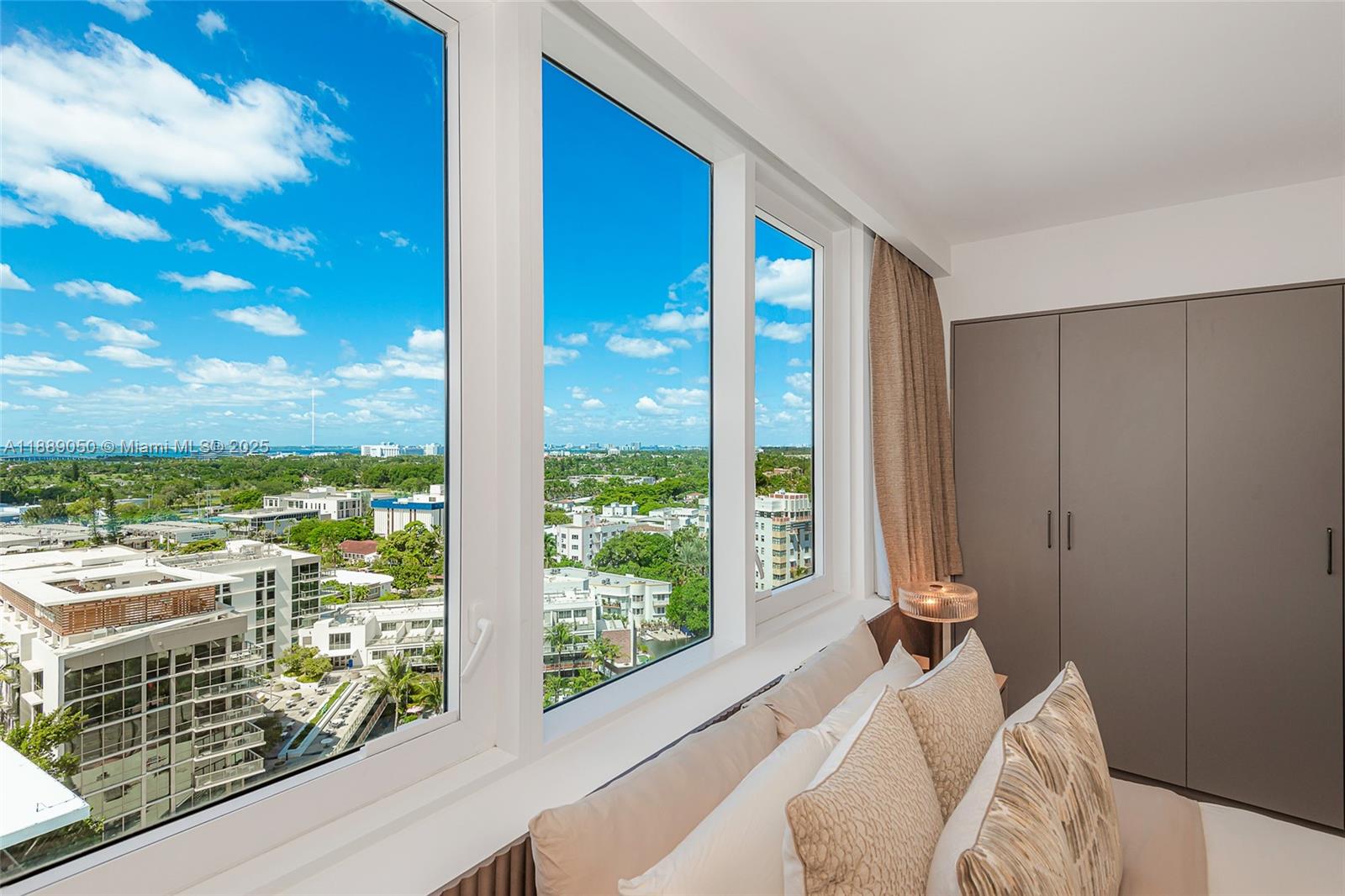 2301 Collins Avenue, Unit 1527 Miami Beach, FL 33139 - Photo 31 of 52