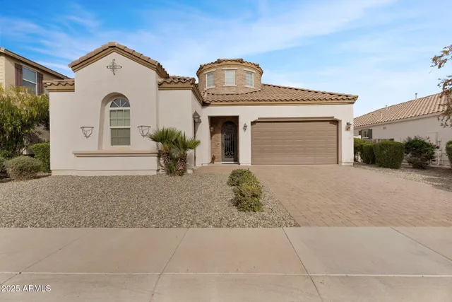 $800,000 | 4306 East Yellowstone Place, Chandler, AZ 85249