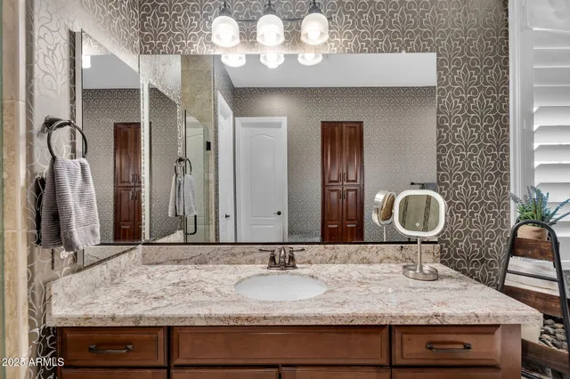 $800,000 | 4306 East Yellowstone Place, Chandler, AZ 85249