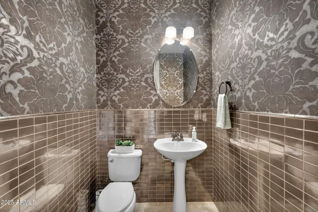 $800,000 | 4306 East Yellowstone Place, Chandler, AZ 85249