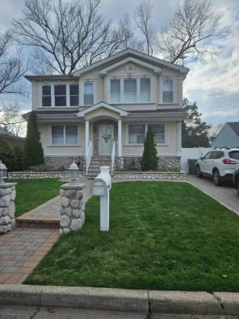 $949,900 | 13 West 5th Avenue, Linden, NJ 07036