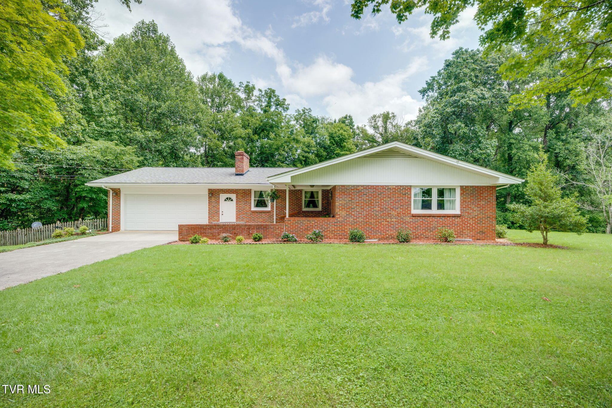 149 Liberty Church Road Kingsport, TN 37663 - Photo 2 of 53 001 (2)