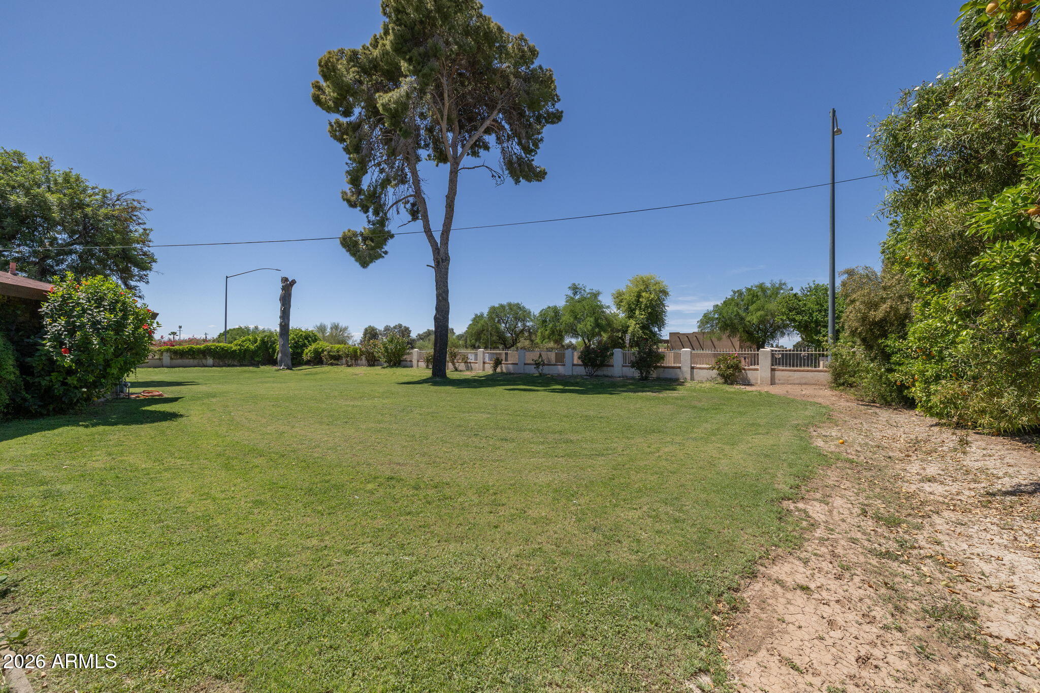 1725 North Lindsay Road Mesa, AZ 85213 - Photo 17 of 74 16-web-or-mls-1725 N. Lindsay Rd-16