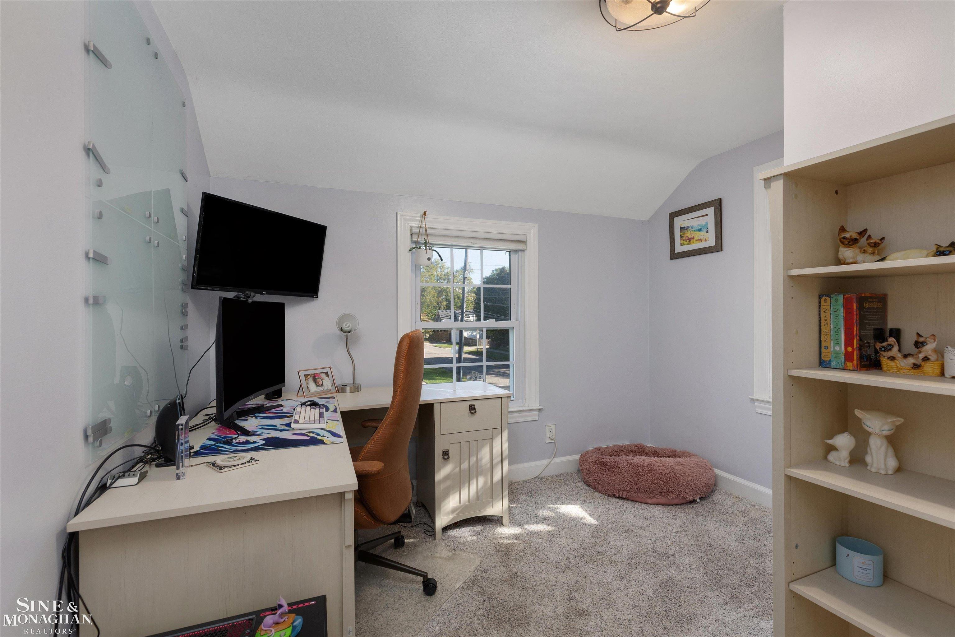 1291 Roslyn Road Grosse Pointe Woods, MI 48236 - Photo 28 of 39