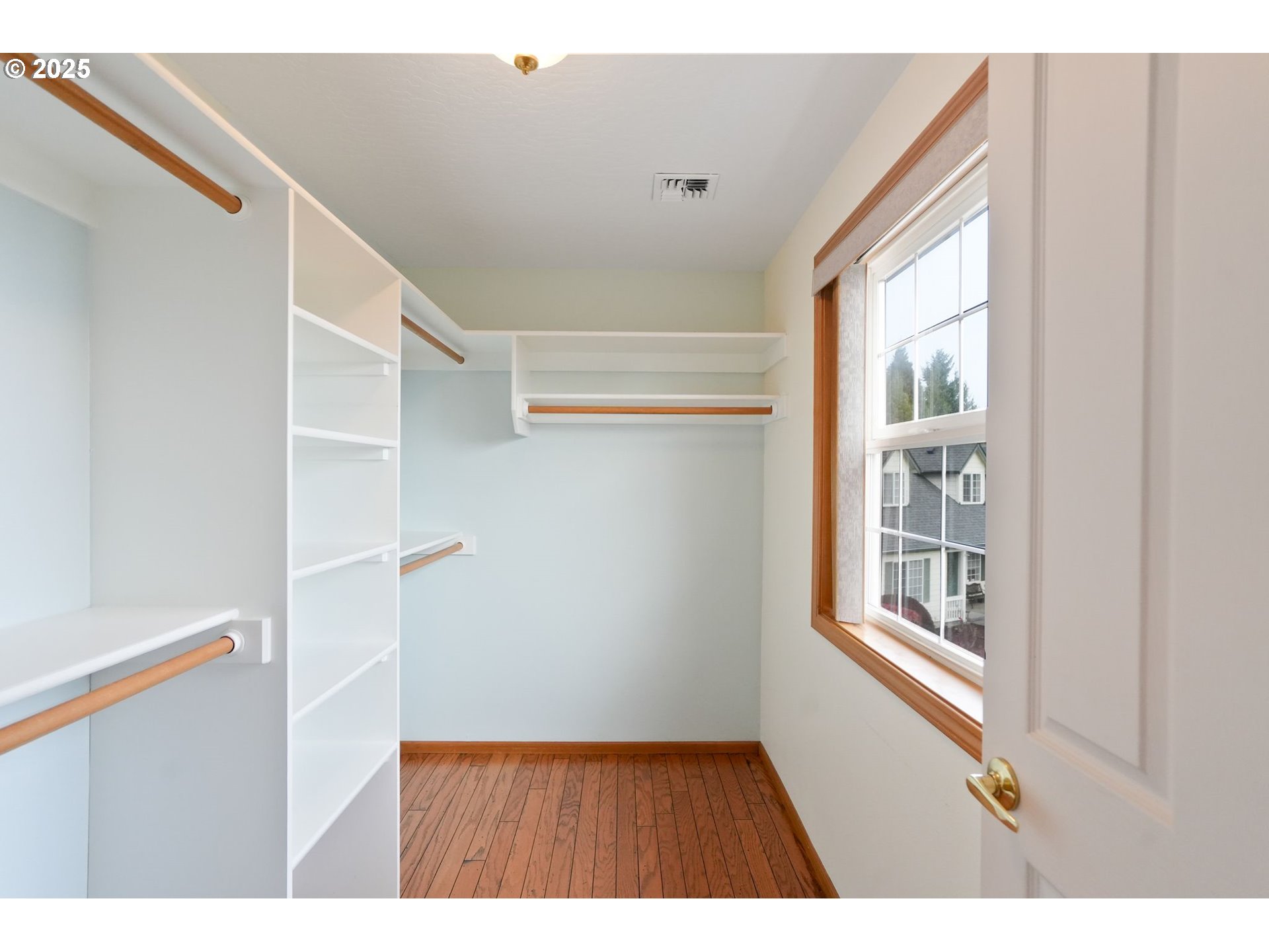 503 Southwest Mistmaiden Court Sublimity, OR 97385 - Photo 42 of 47 a view of an empty room with a window