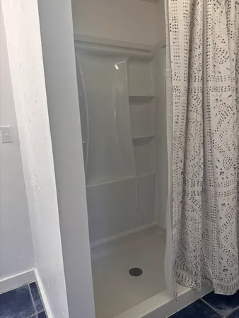 $1,800 | 39 Raymond Street, Unit R, Franklin, MA 02038