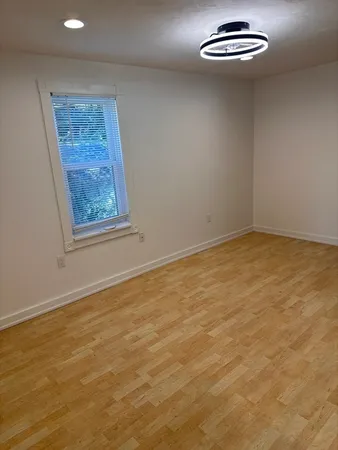 $1,800 | 39 Raymond Street, Unit R, Franklin, MA 02038