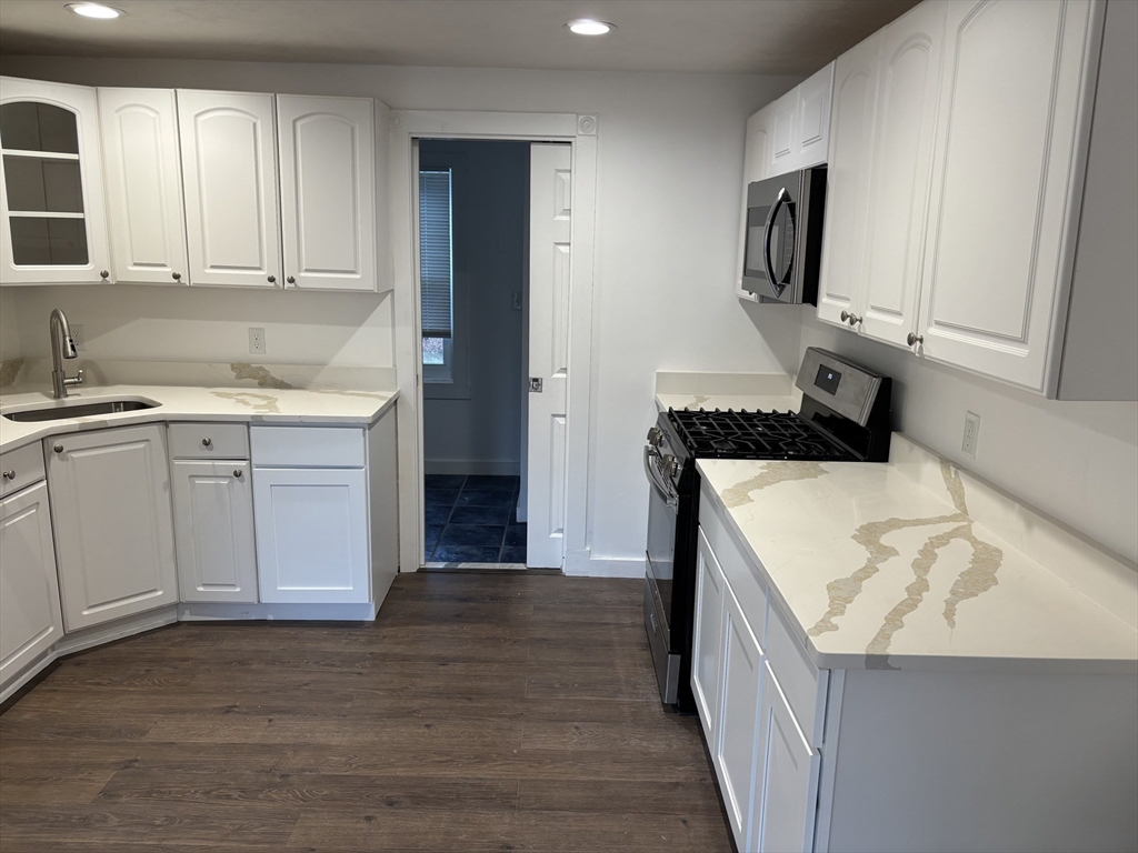 39 Raymond Street, Unit R Franklin, MA 02038 - Photo 4 of 17