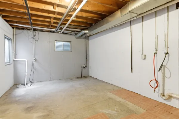 $2,500 | 1824 B Country Hills Drive, Unit B, Yorkville, IL 60560